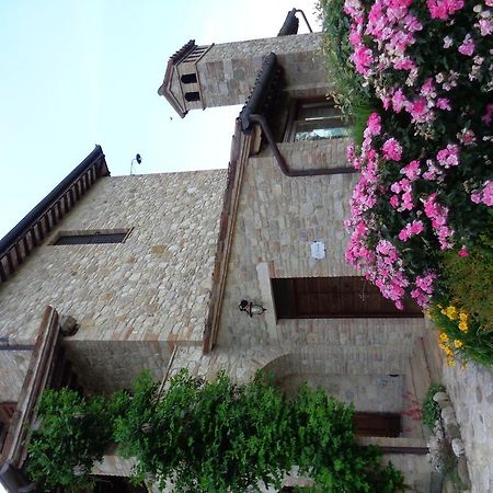 Agriturismo La Torraccia Todi Buitenkant foto