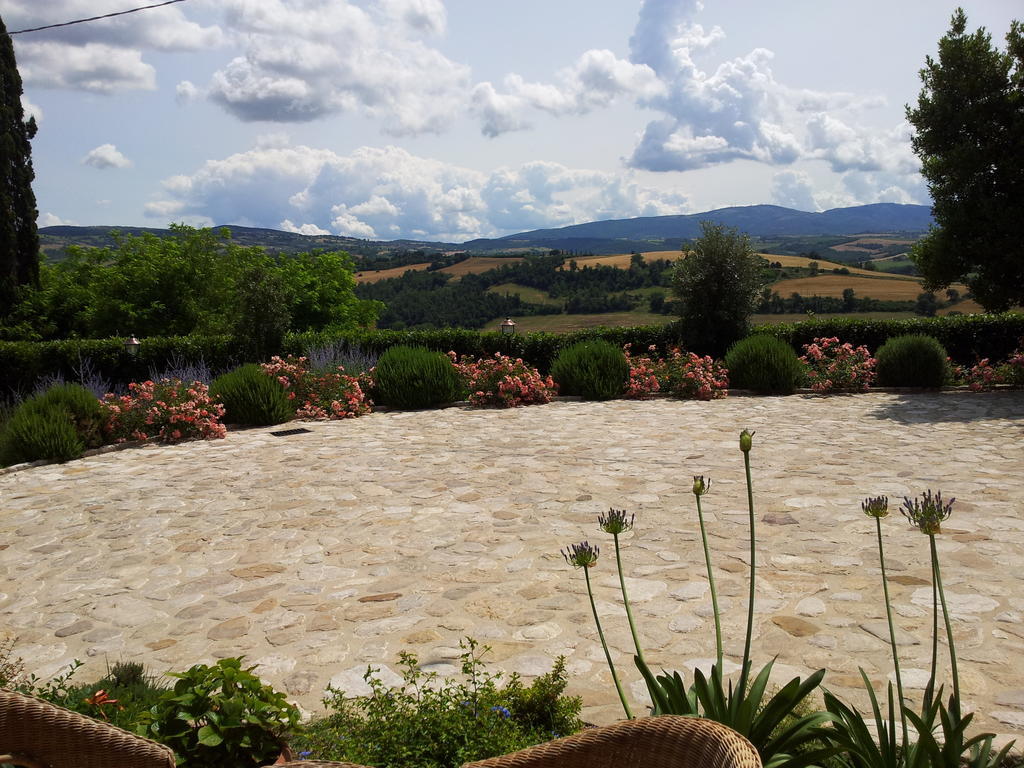 Agriturismo La Torraccia Todi Buitenkant foto