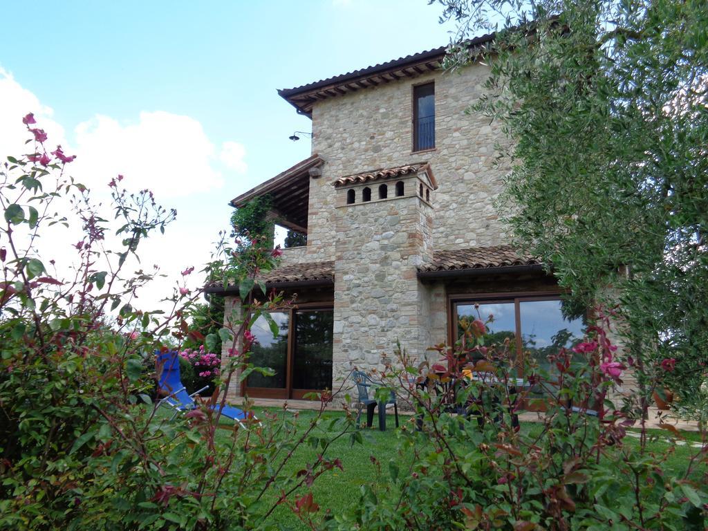 Agriturismo La Torraccia Todi Buitenkant foto