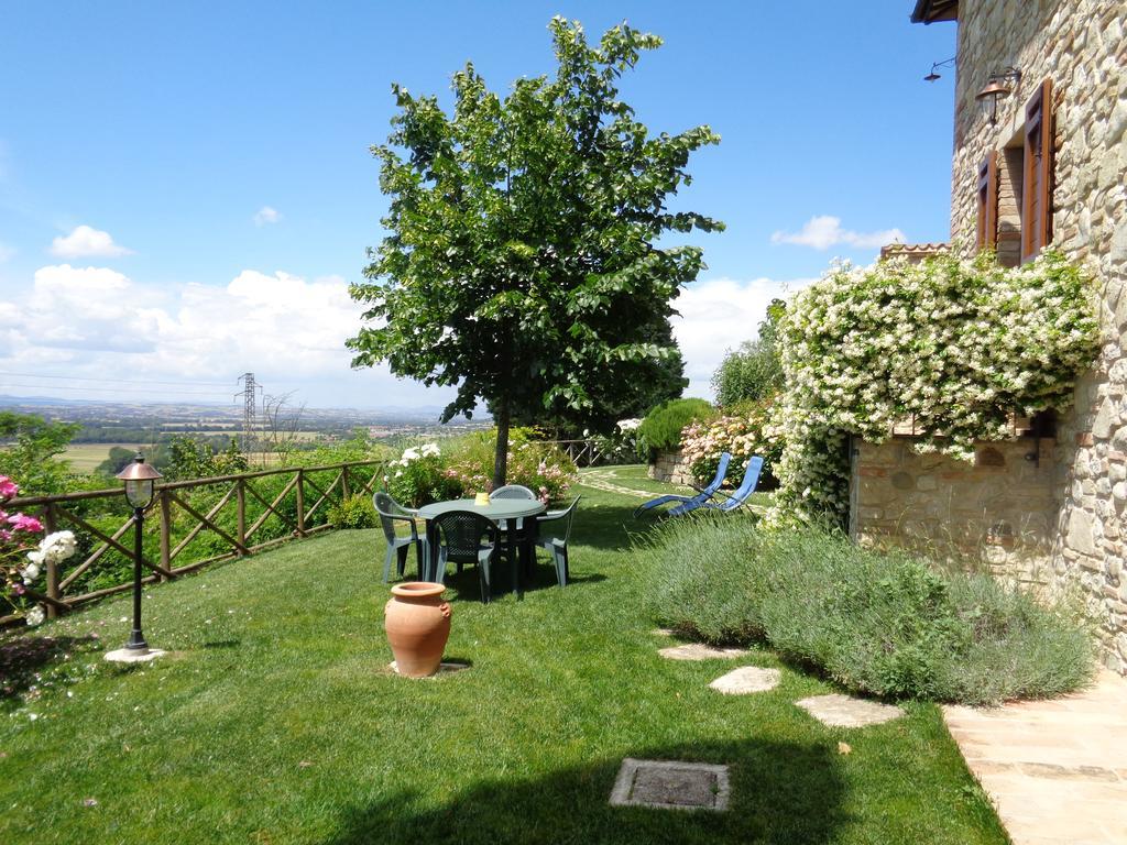 Agriturismo La Torraccia Todi Buitenkant foto